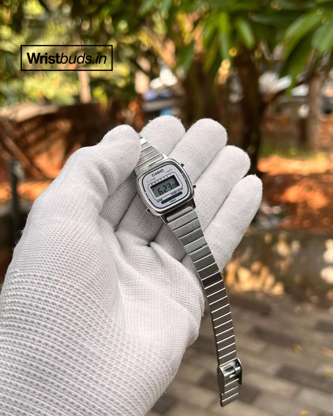 Vintage D124 (Digital Watch)