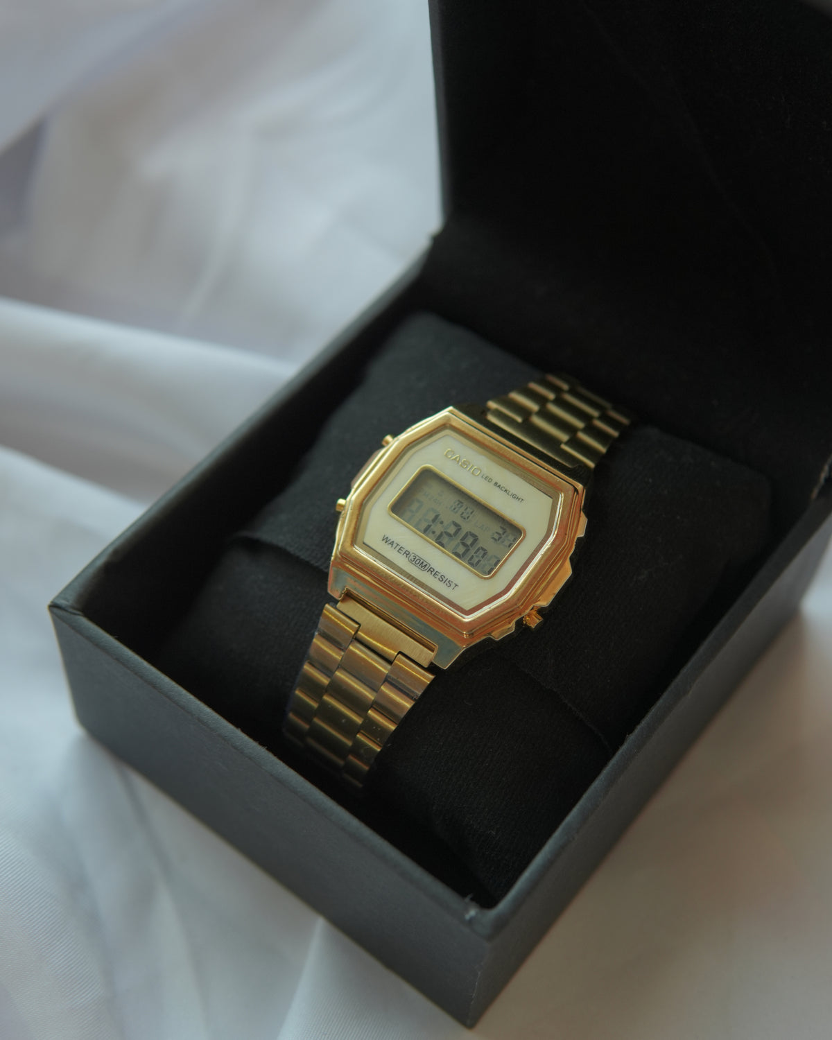 Vintage A1000MG Unisex (Digital Watch)