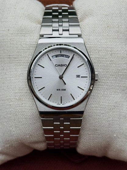 Vintage Enticer A2199 (Analog Watch)