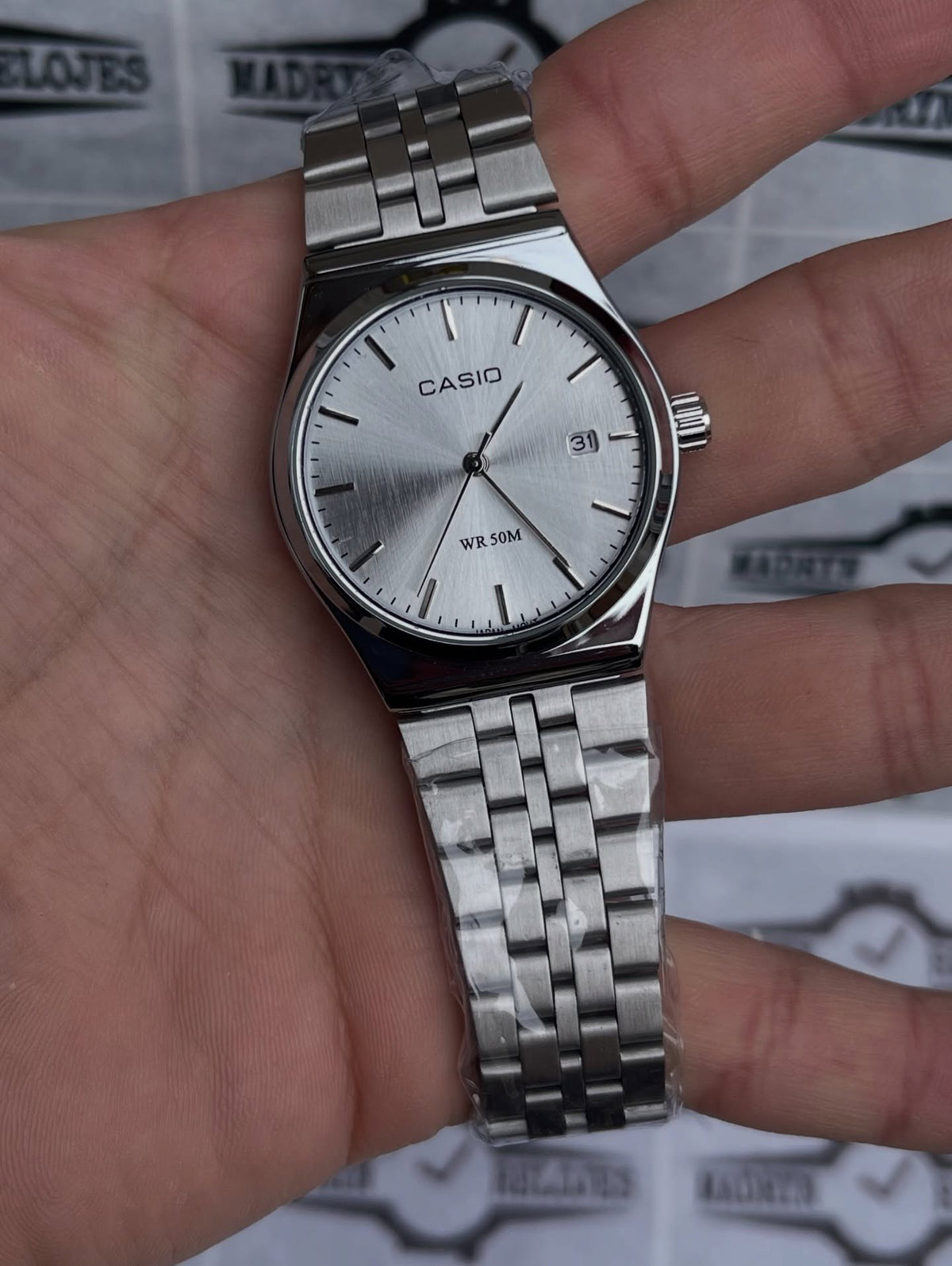Vintage Enticer A2199 (Analog Watch)