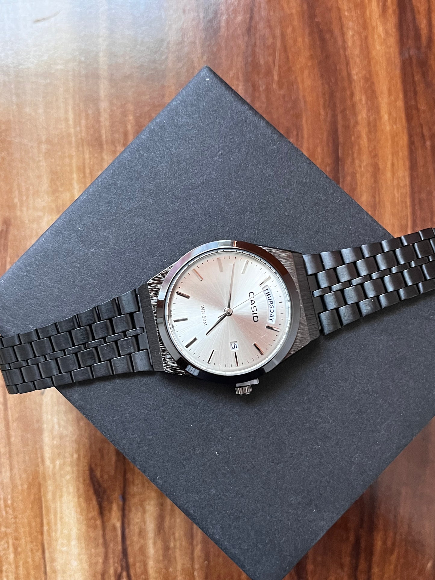 Vintage Enticer A2199 (Analog Watch)